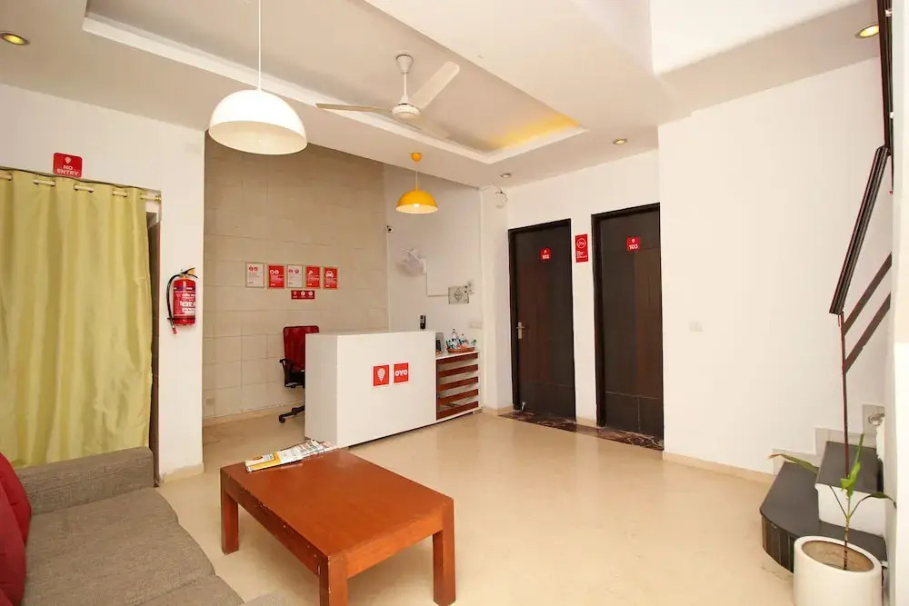 OYO 6107 Hauz Khas
