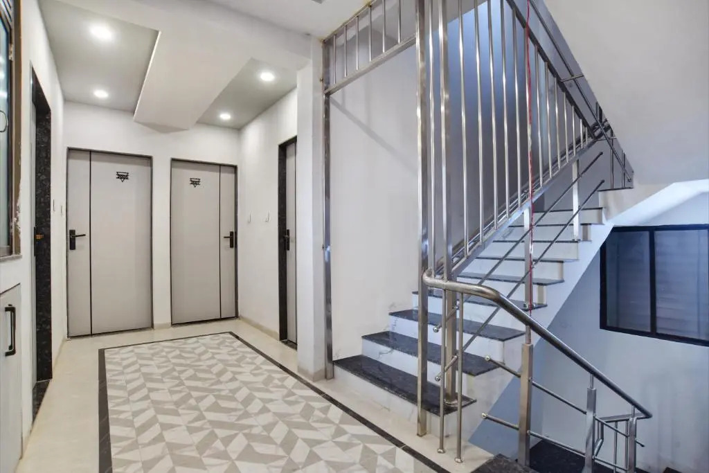 Fabhotel Grand Blue
