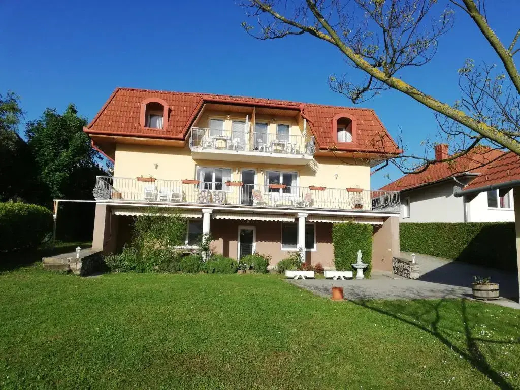 Lizi Apartman