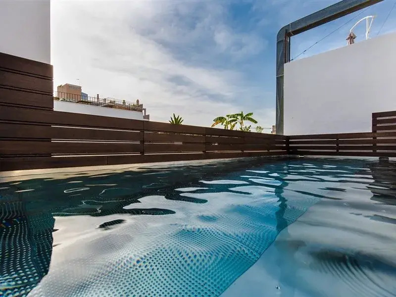 Terreno Suites