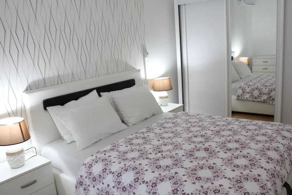 One bedroom Apartment Centar 10