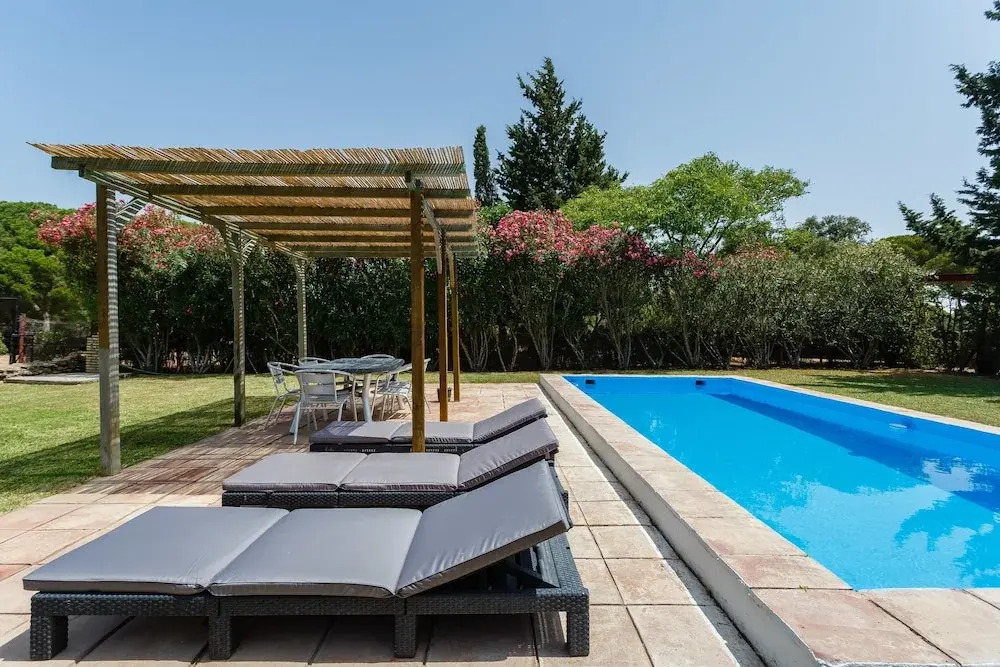Dehesa de las Yeguas casa en finca privada con piscina y playa