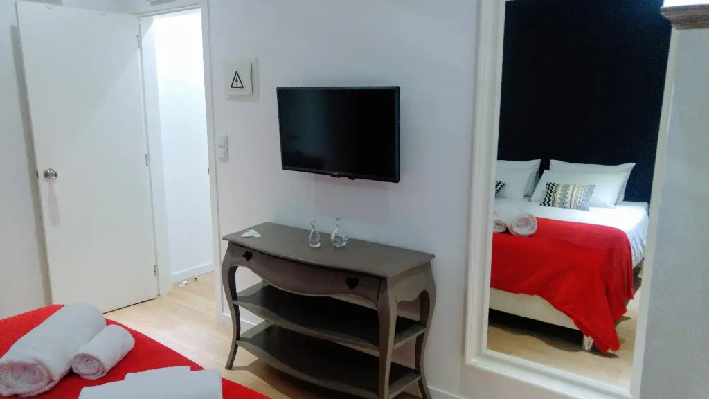 Lisbon Terrace Suites - Guest House