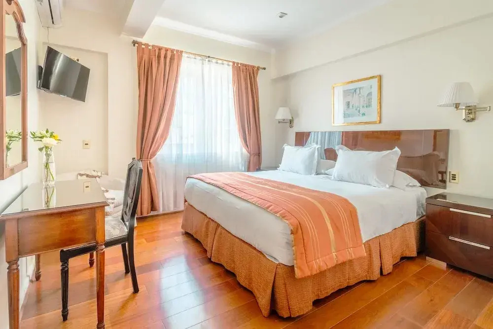 Orly Suites