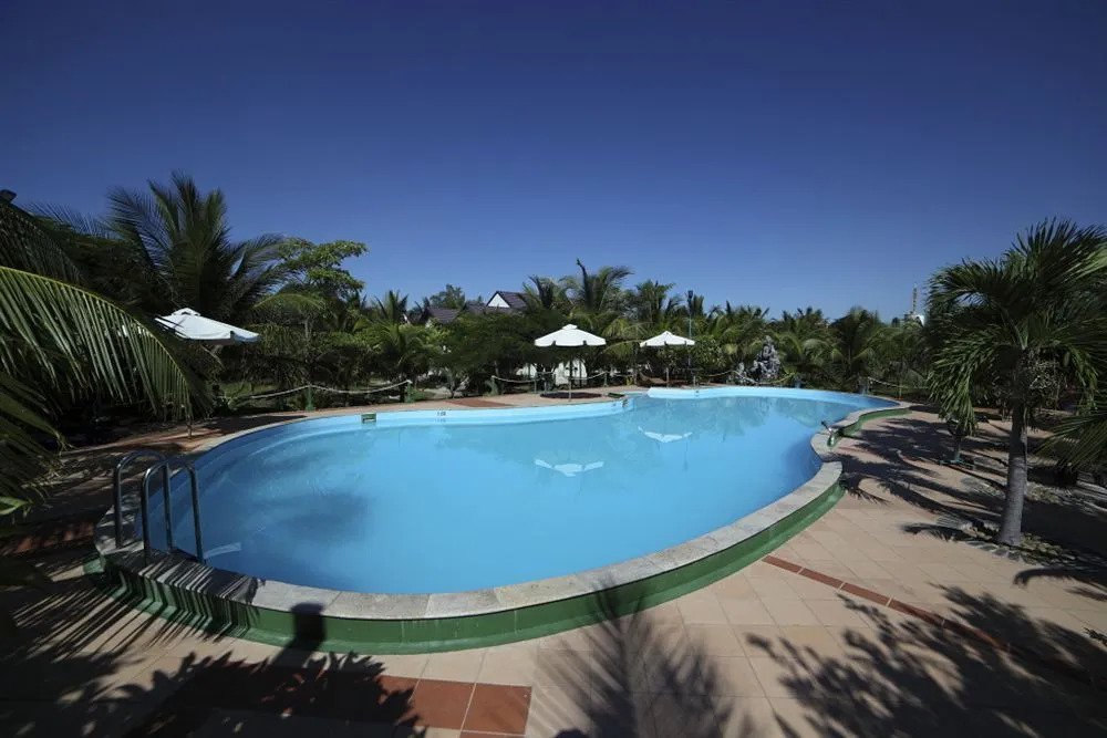 Gold Rooster Resort