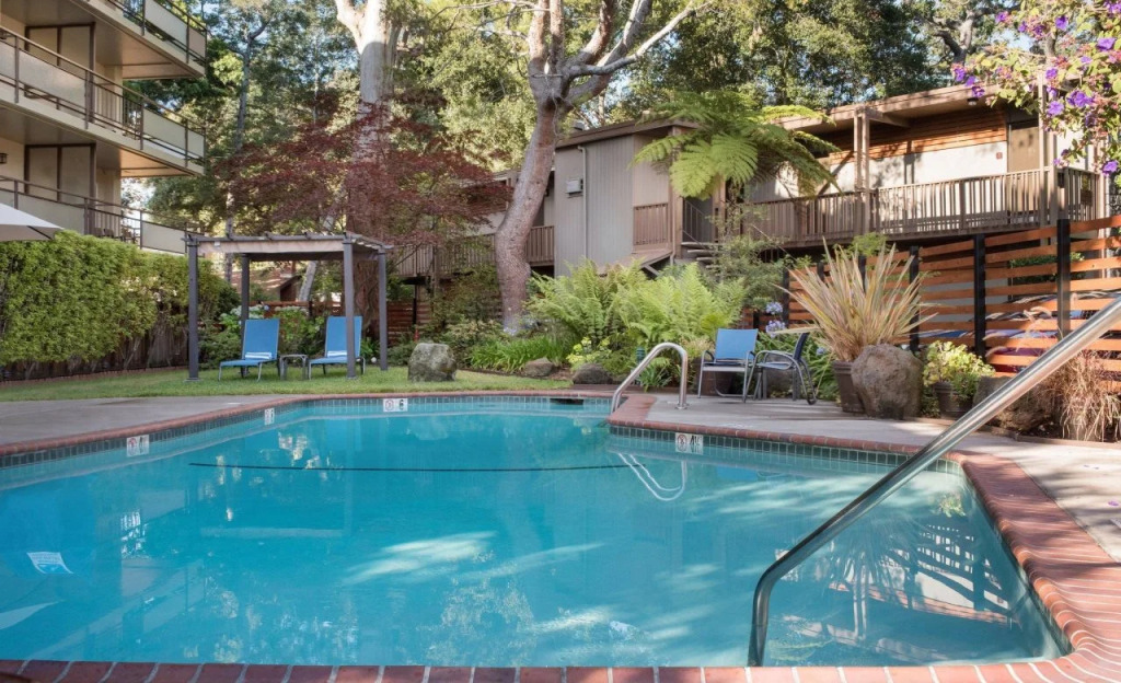 The Creekside Inn