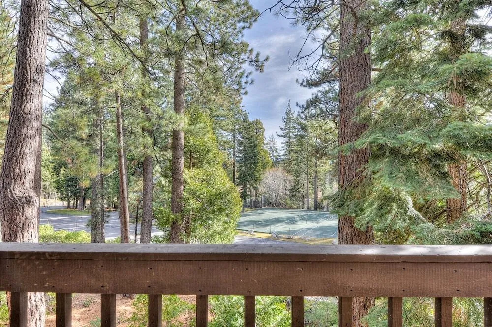 Lake Forest Villa Patio w BBQ