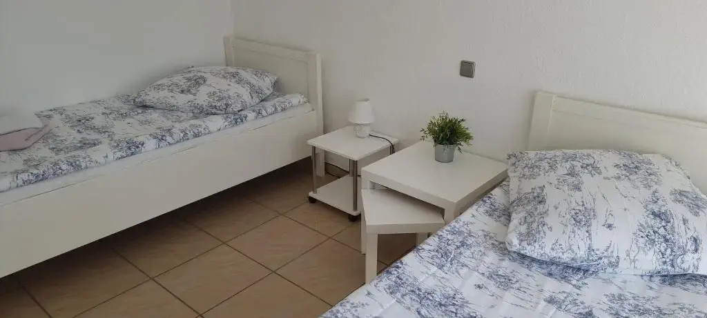 Ferienwohnung 2 mit Garten