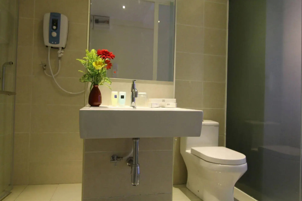 Sunbow Hotel Residency
