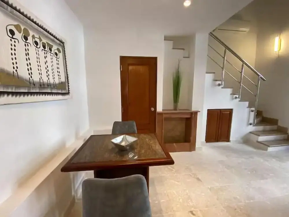 Paseo Colonial - Sanctuary 2