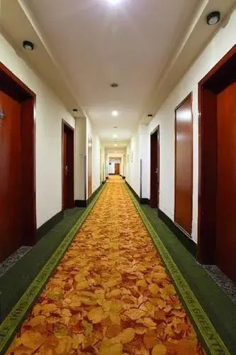 GreenTree Inn Shanghai Jiangpu Business Hotel