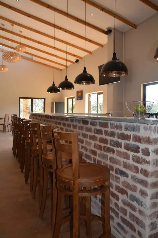 Esthers Country Lodge