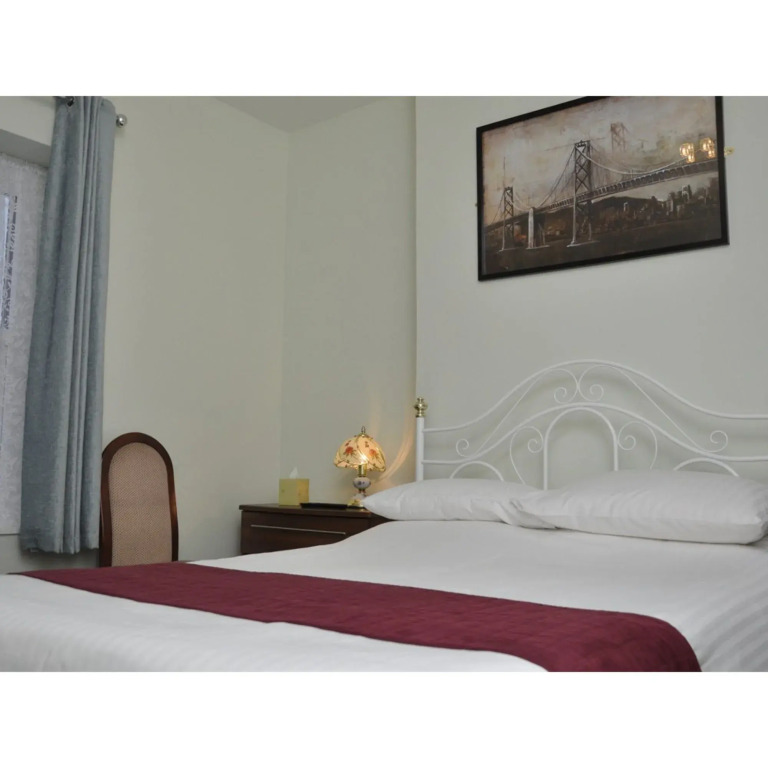 Waverley B & B