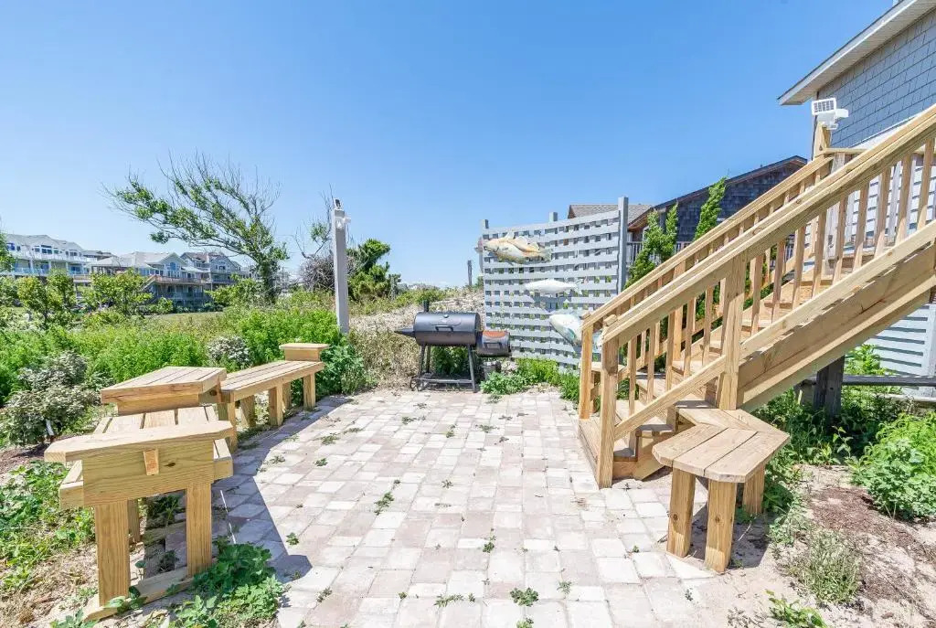 York - Duck, Carolina Dunes, Oceanfront, Ocean View, Hot Tub, Large Decks, Pets OK