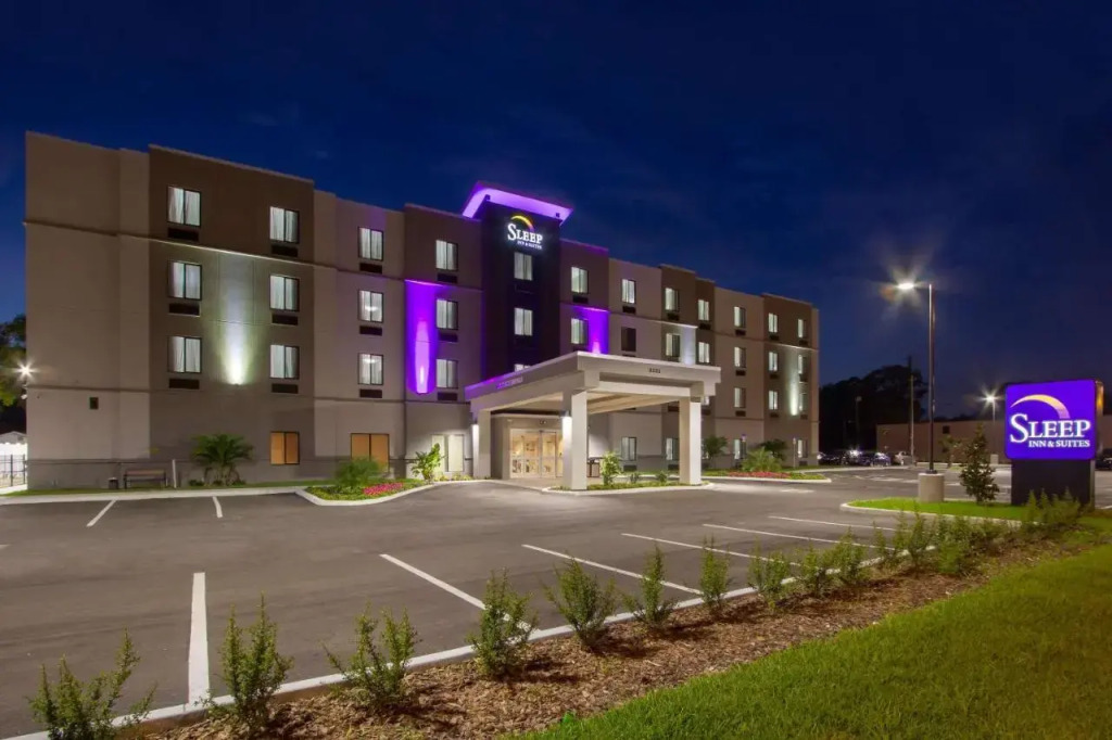 Macdill Motel