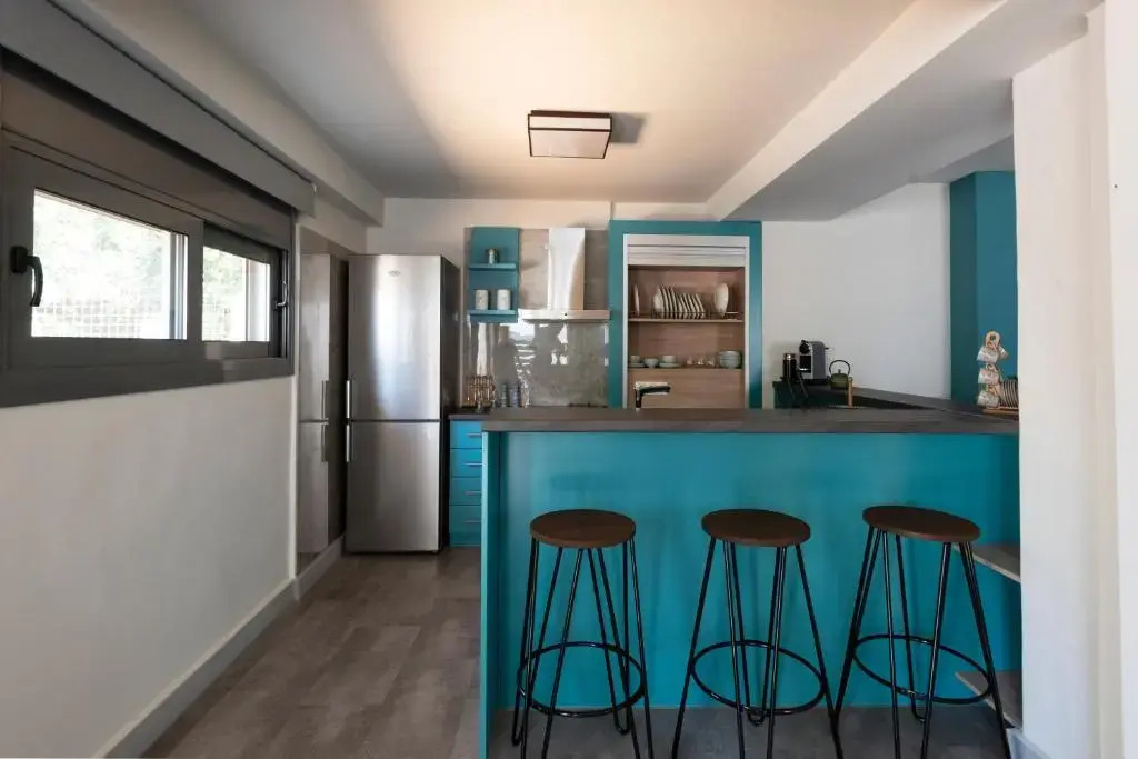 Groundfloor 2br Apartment with Smallyard in the Heart of Kalamata