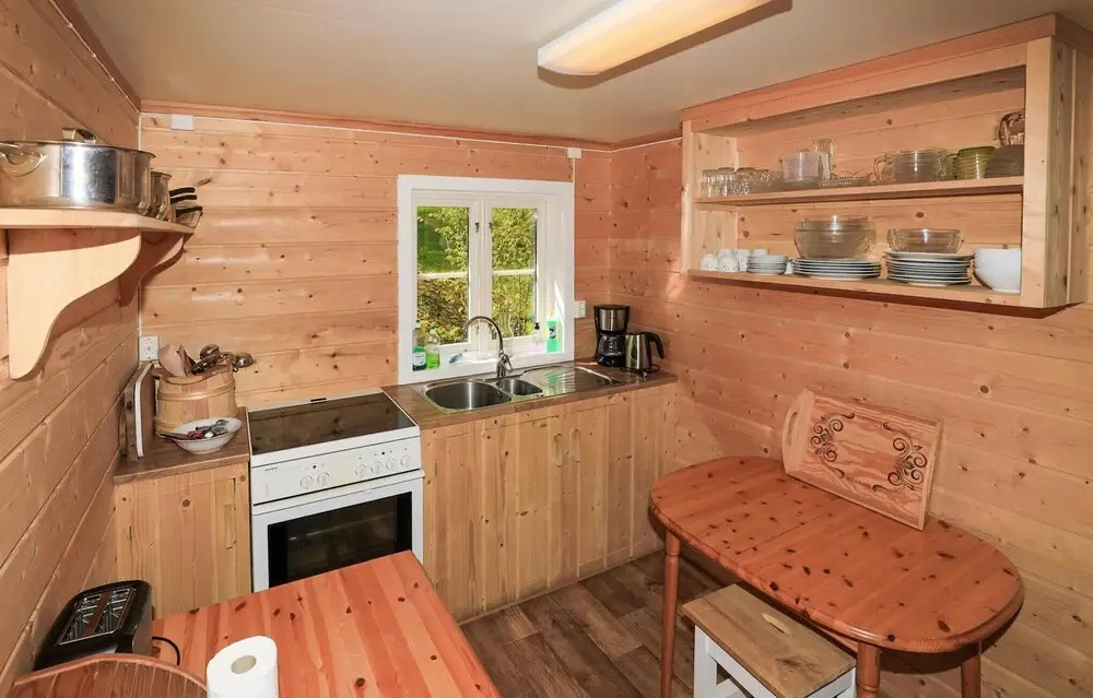 Amazing Home in Balestrand With 3 Bedrooms