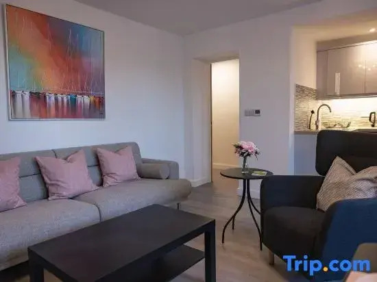 Sunbeam House Apartment 1
