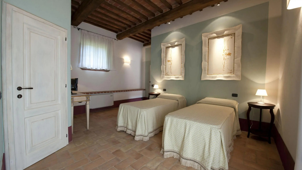 PODERE BELLARIA 18&2, Emma Villas