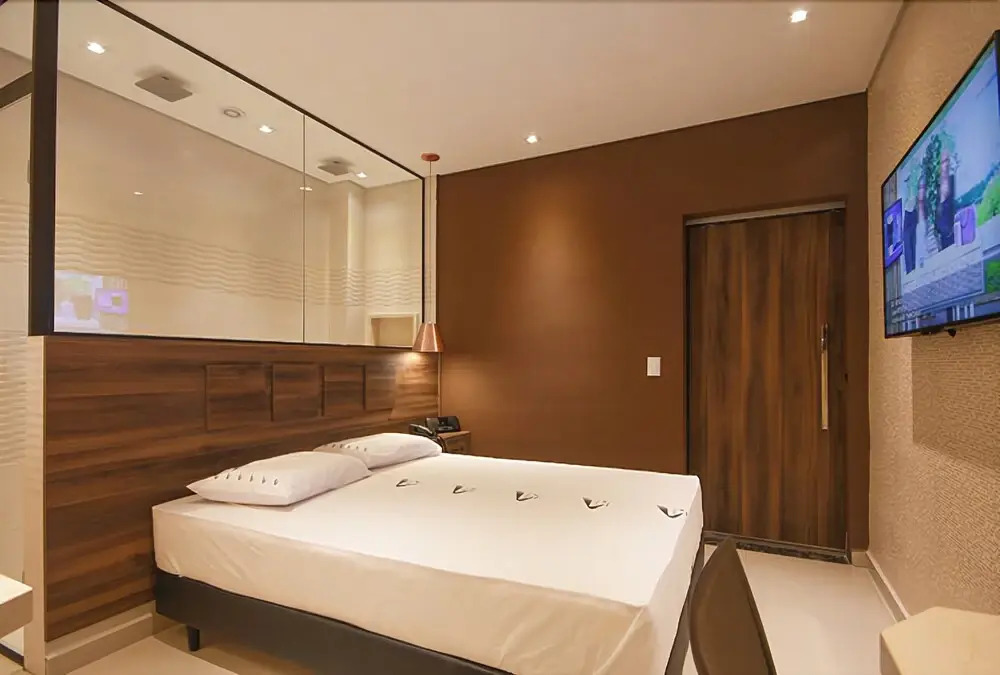 Guess Hotel & Motel