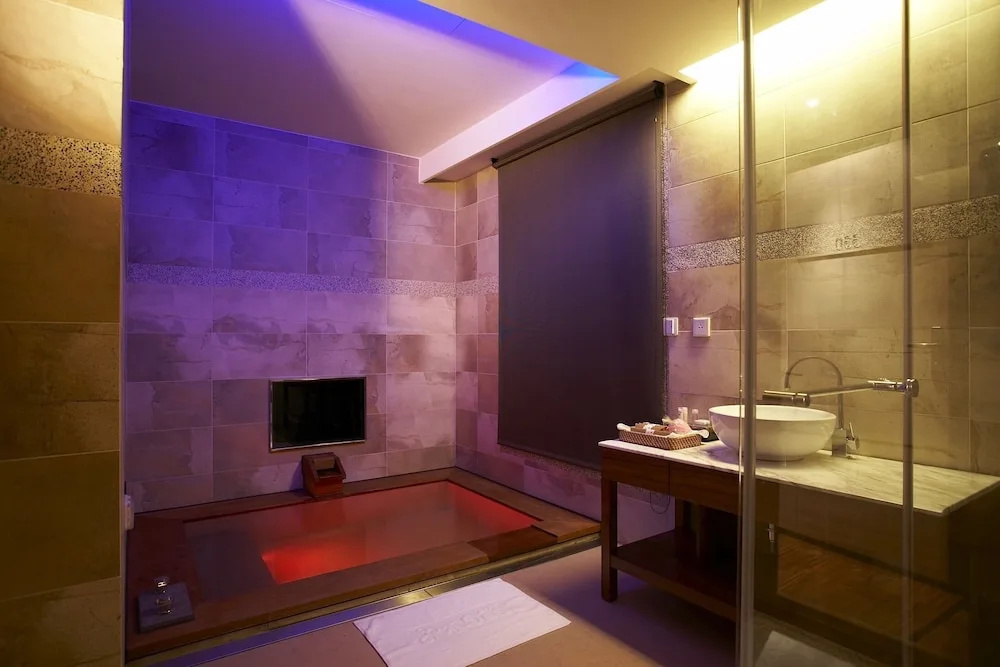 Yuma Hot Spring Hotel