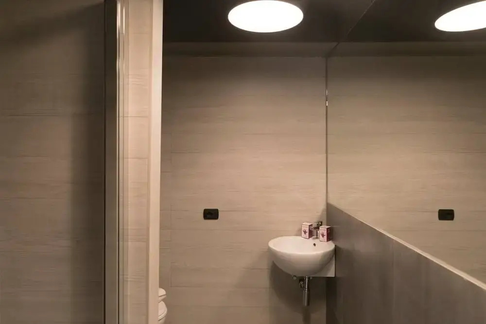 Altido Black Apartment