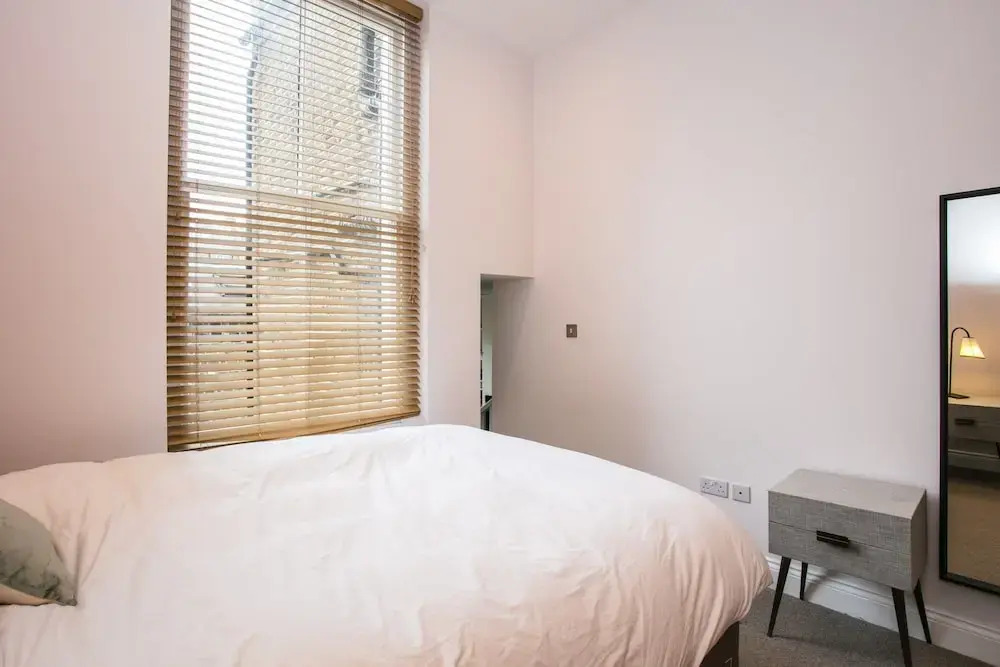 1 Bedroom Flat Near Warwick Avenue