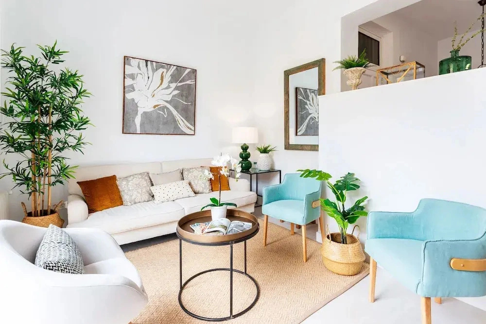 Brand new 4 Bd Apartment Next to the Cathedral Mateos Gago IV