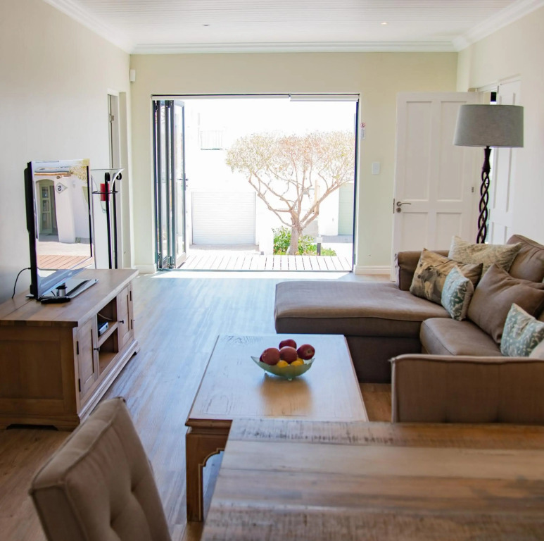Paradise Beach Apartments Langebaan 4 Elara