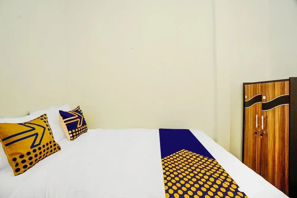 SPOT ON 91615 Arumba Guest House Syariah