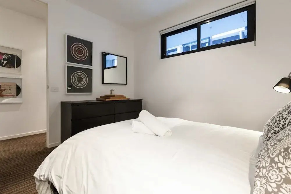 ZACH, 1BDR St.Kilda Apartment