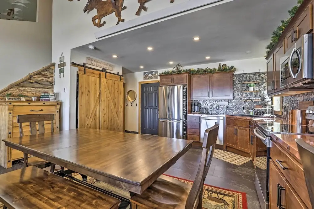 Ski, Soak & Explore! Granby Getaway w/ Mtn Views