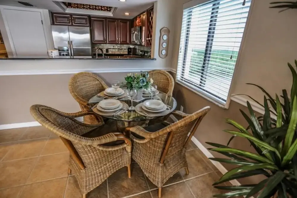 Windward Point 608