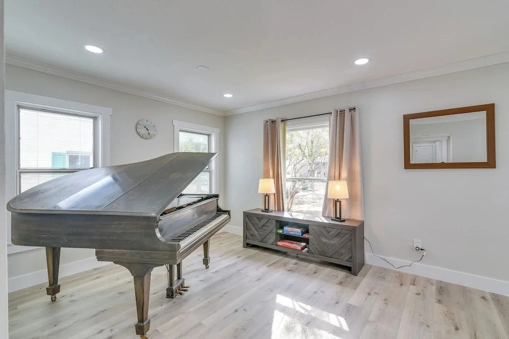 2-unit Houston Getaway Near NRG & Hermann Park