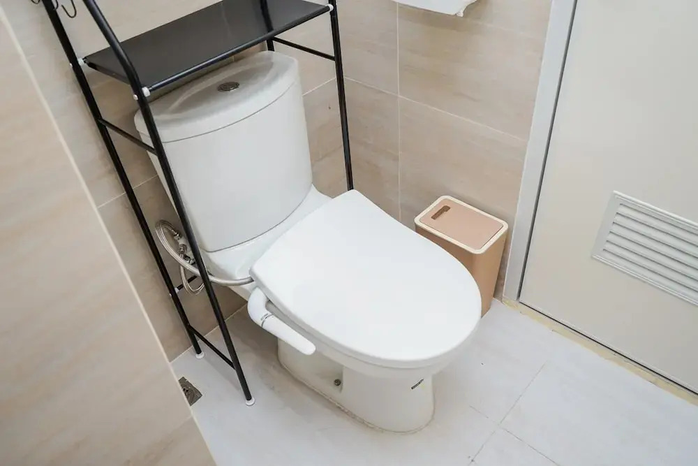 Beautiful and Comfy Studio at Silk Town Apartment
