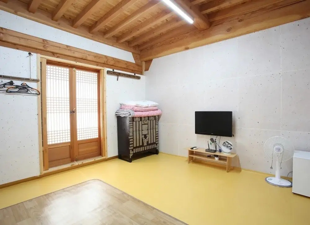 Hwangnam Gotaek Keumseulchae
