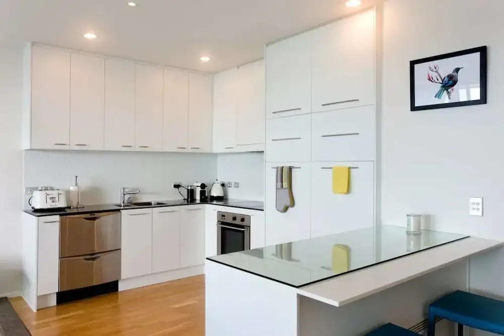 Stunning Views Central Apartment