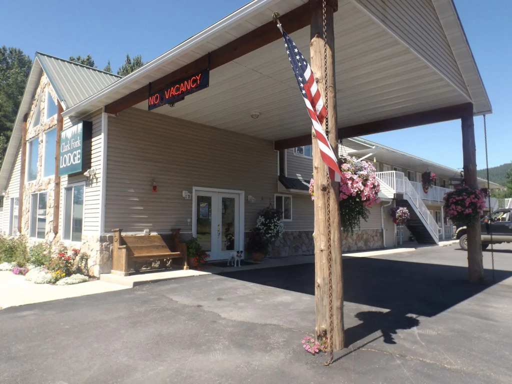 Clark Fork Lodge