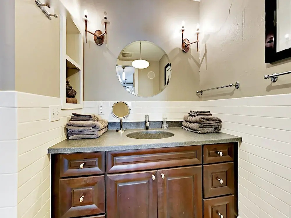 Church Street #201 - 1 Br Apts