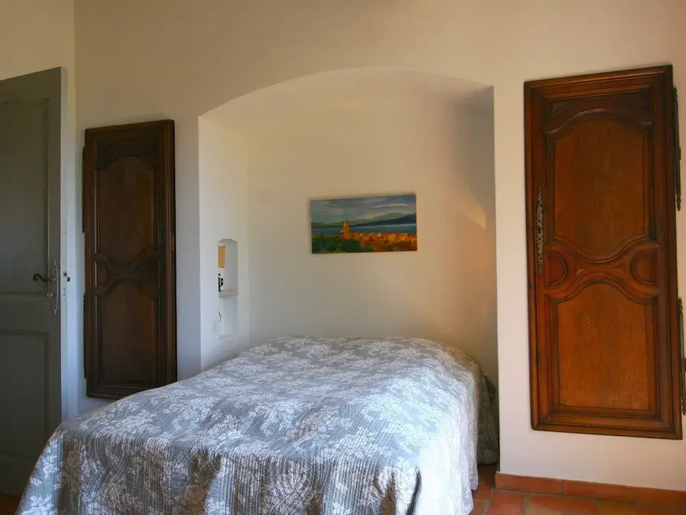 Alluring Villa in La Croix Valmer With Swimming Pool