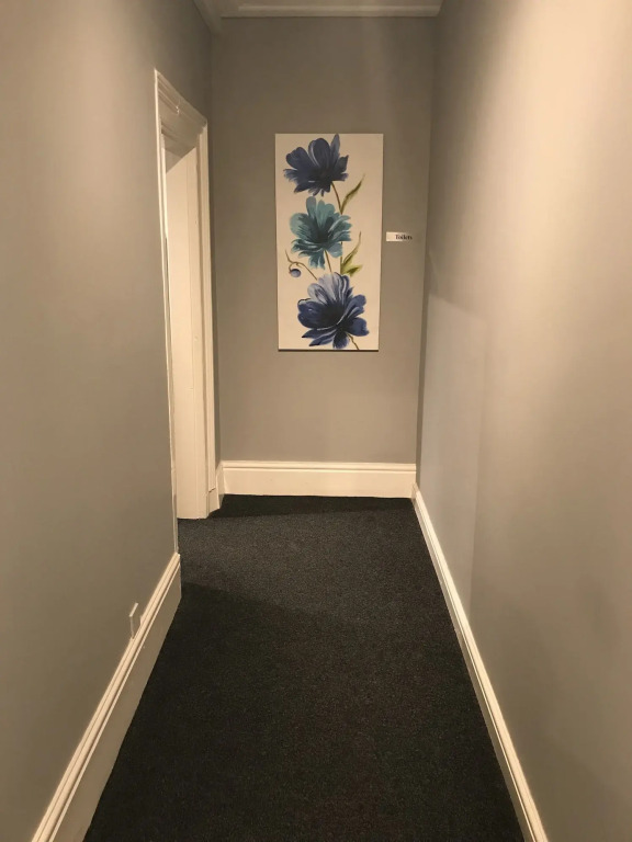 Barlow Place Apartment