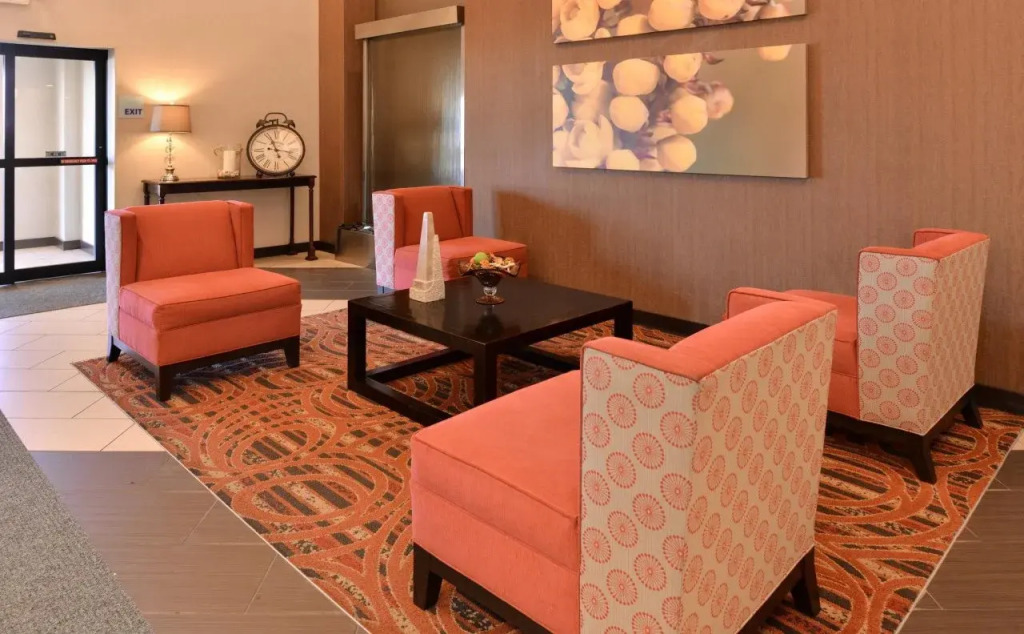 Holiday Inn Express Hotel & Suites Indianapolis W - Airport Area by IHG