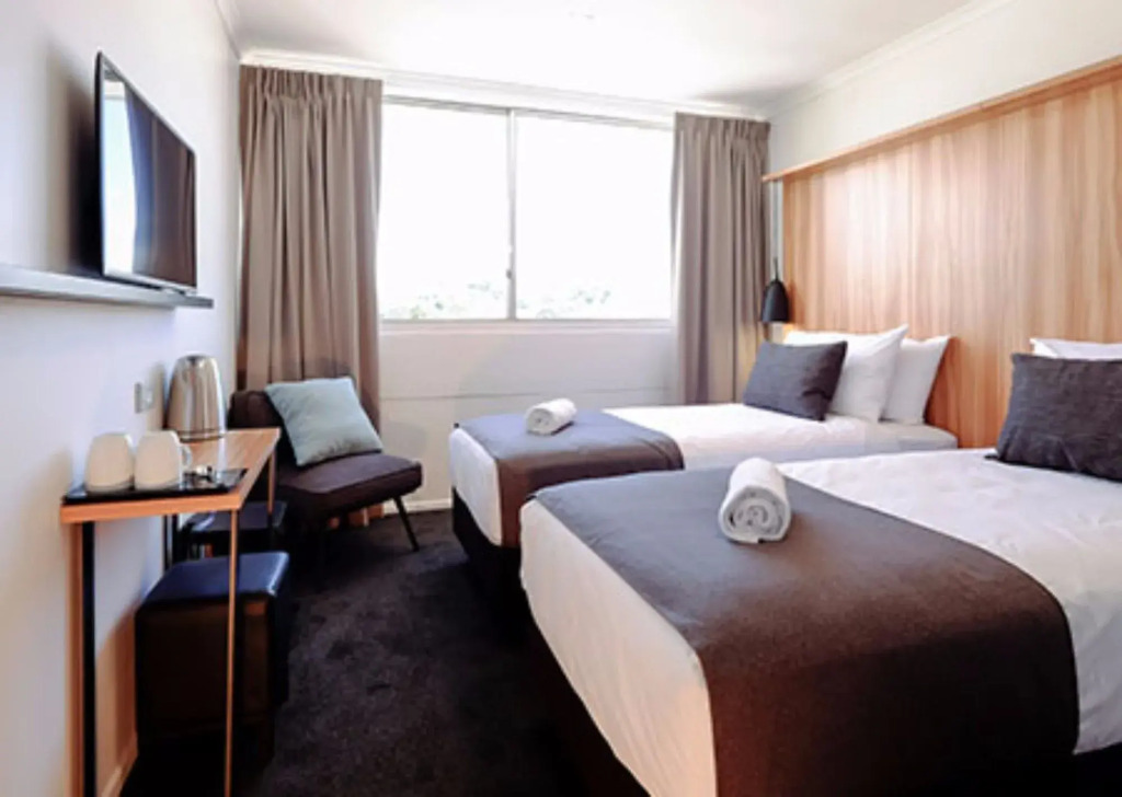 No. 9 Hotel