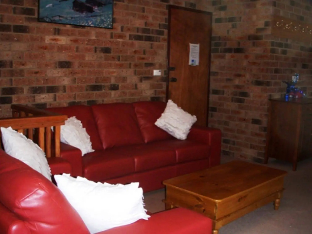 Pontis Lodge