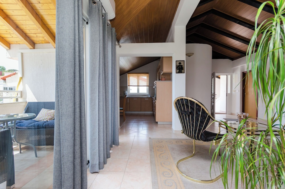 Apartment-rooms Preka