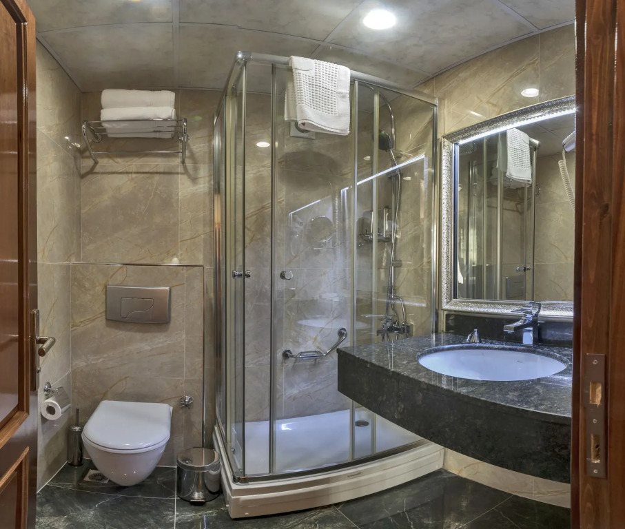 Cevheri's Hotel