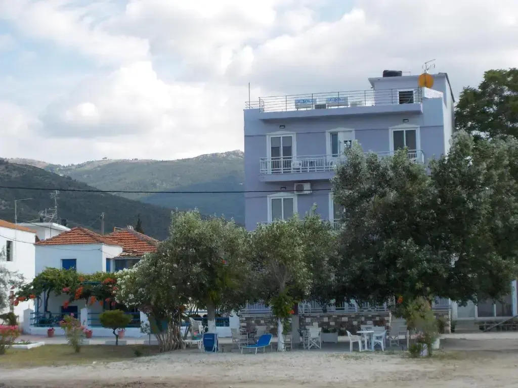 Hotel Prinos