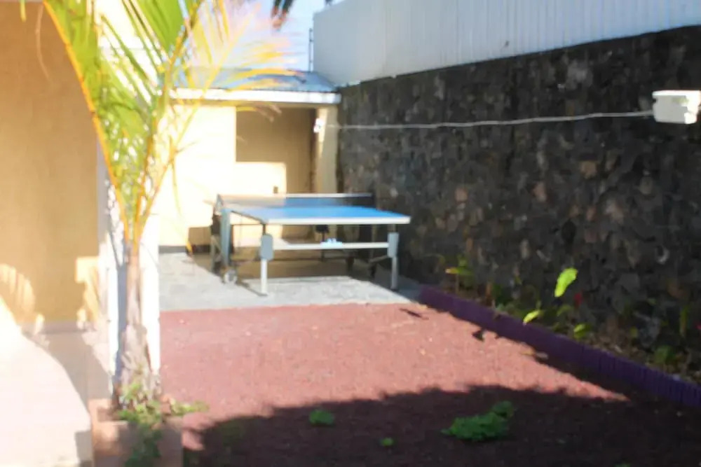 House With 3 Bedrooms in Tampon, With Wonderful Mountain View, Enclose