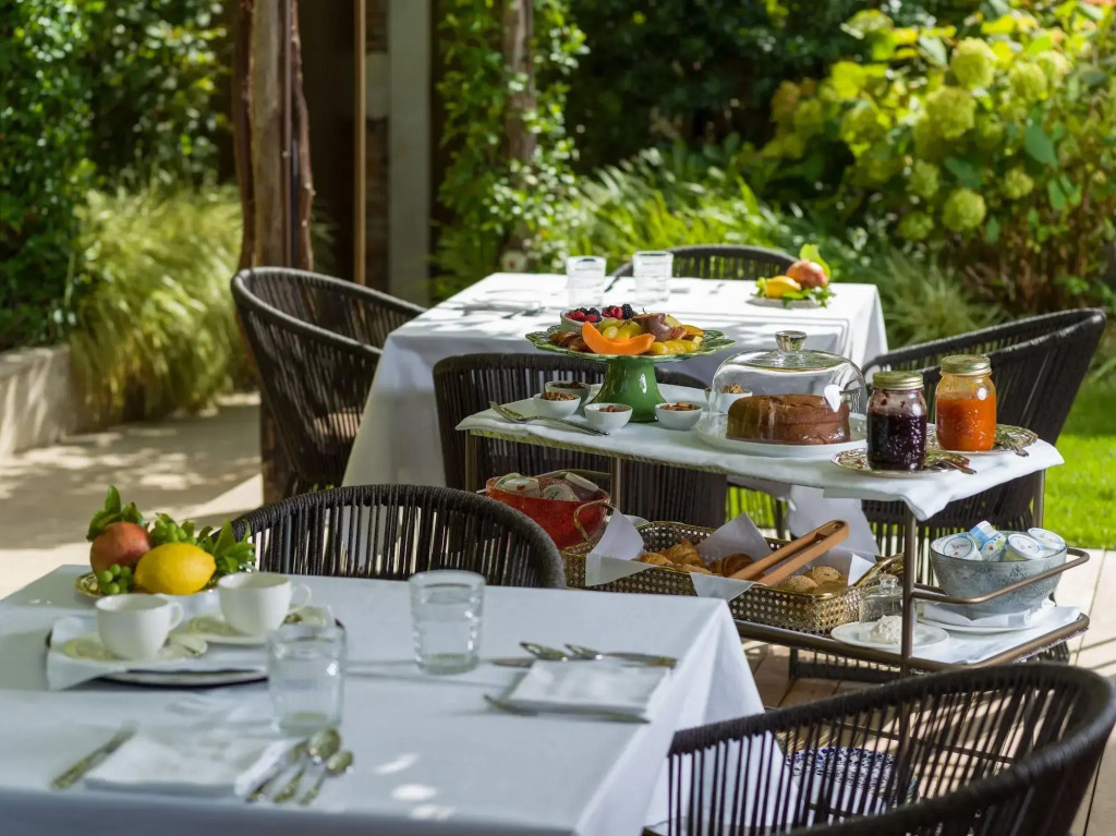 Madama Garden Retreat