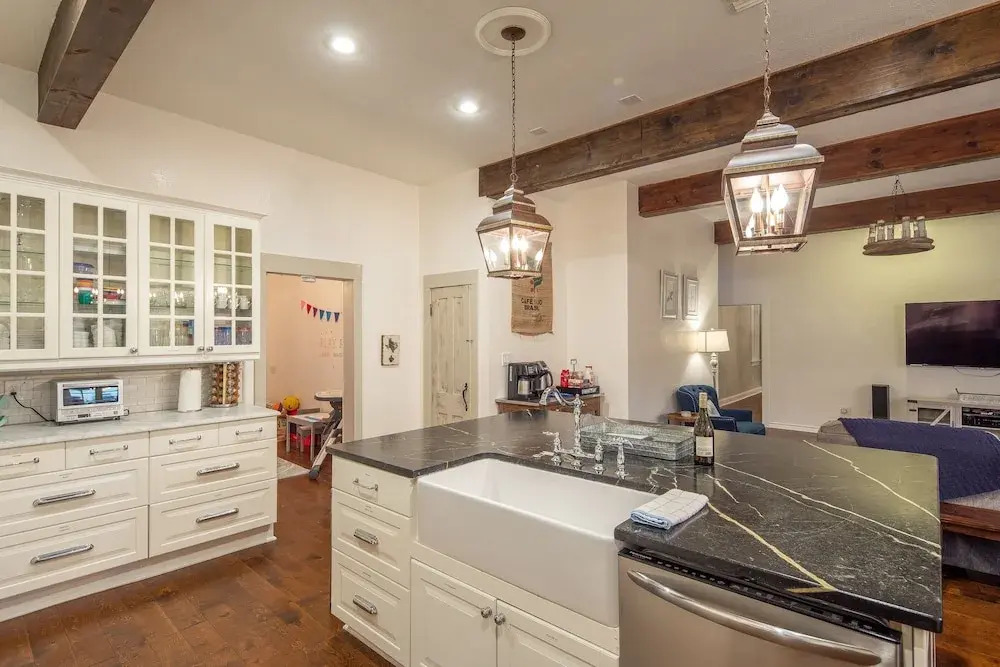 STONE RIDGE RETREAT - 5 Br Home
